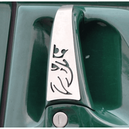 TÜRGRIFF MIT "GRIFFIN" DEKORATION AUS EDELSTAHL SCANIA 4-R