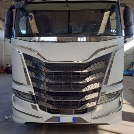 PERFIL BAJO PARABRISAS IVECO S - WAY