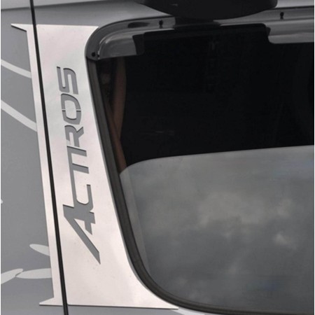 PANELES DE PUERTA CON ESCRITURA ACTROS DE ACERO INOXIDABLE